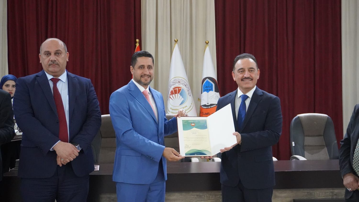 معاون العميد لشؤون الطلبة في كلية القانون يشارك في اجتماع لجنة عمداء كليات القانون الحكومية والأهلية.